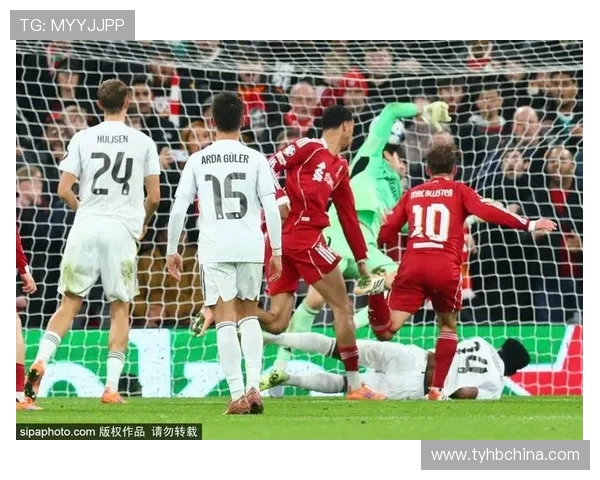 日本球员在英超首粒进球背后的精彩瞬间 日本球员在英超首粒进球背后的精彩瞬间